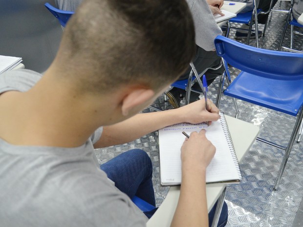 Estado abre 1.371 vagas gratuitas em cursos técnicos para jovens