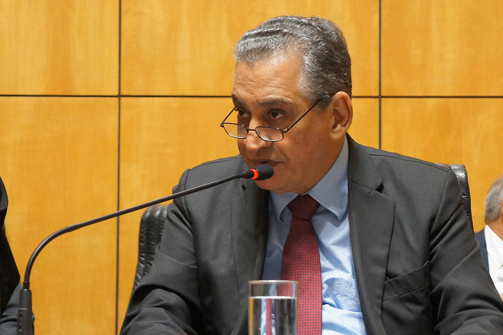 Enivaldo propõe CPI para apurar negligência da Samarco, Vale e BHP