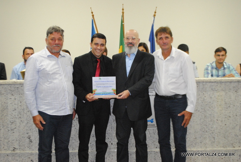 SESSÃO SOLENE DE ENTREGA DE TÍTULOS DE CIDADÃOS GABRIELENSE ACONTECEU NESTA QUINTA FEIRA (11)