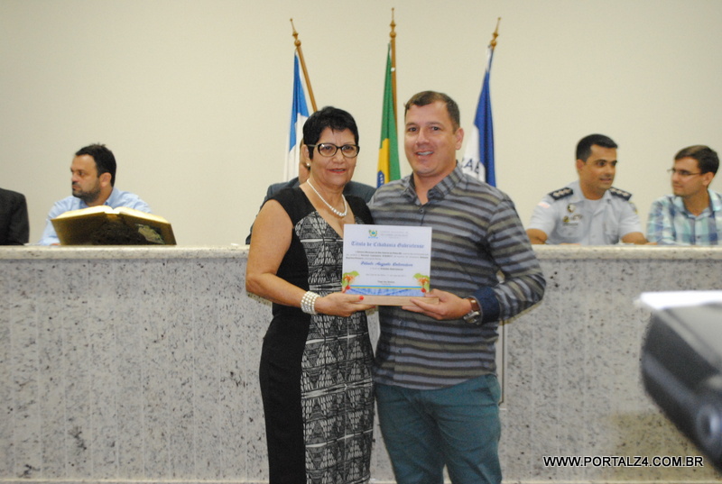SESSÃO SOLENE DE ENTREGA DE TÍTULOS DE CIDADÃOS GABRIELENSE ACONTECEU NESTA QUINTA FEIRA (11)