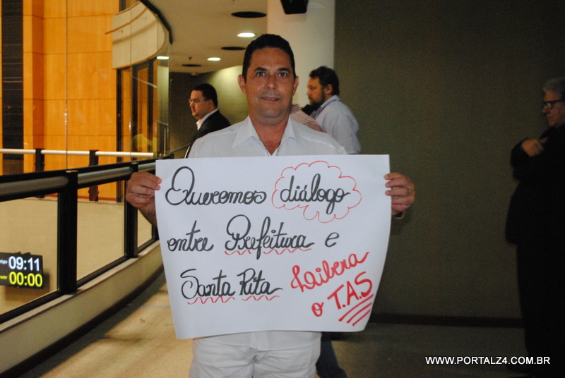 Deputados receberam os funcionários do Hospital Santa Rita na Assembleia Legislativa nesta quarta feira