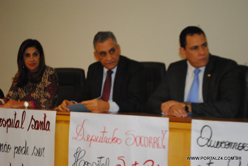 Deputados receberam os funcionários do Hospital Santa Rita na Assembleia Legislativa nesta quarta feira