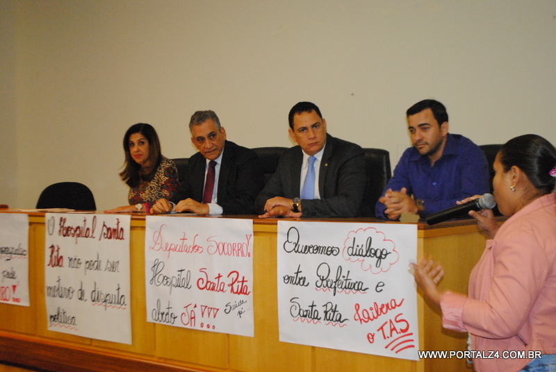 Deputados receberam os funcionários do Hospital Santa Rita na Assembleia Legislativa nesta quarta feira