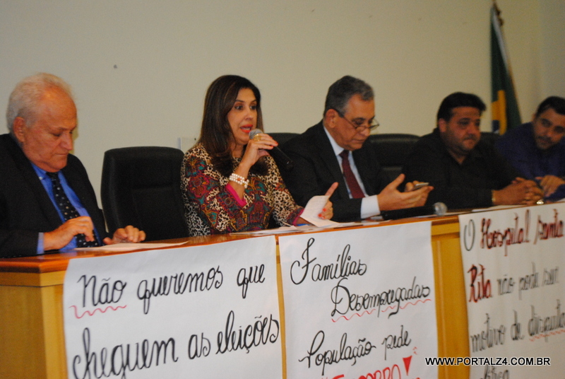 Deputados receberam os funcionários do Hospital Santa Rita na Assembleia Legislativa nesta quarta feira