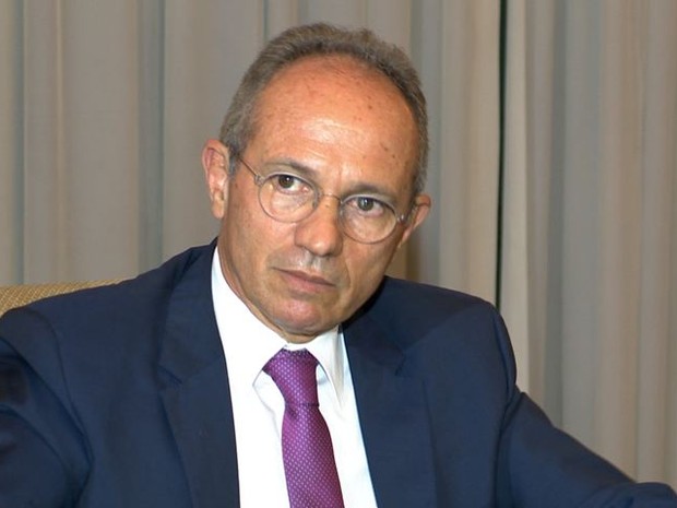 Paulo Hartung é intimado pela PF e presta depoimento, diz colunista