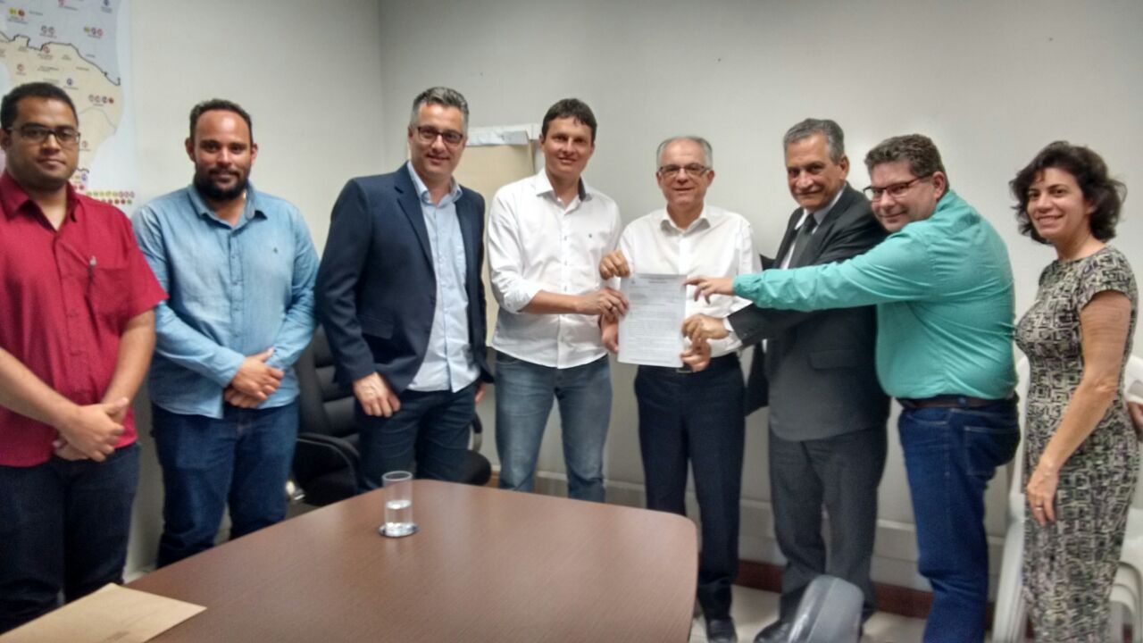 Deputado Enivaldo dos Anjos conquista hemodiálise para região Noroeste