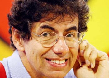 Daniel Azulay morre aos 72 anos; artista contraiu covid-19