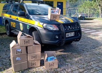 Mais de 200 celulares sem notas fiscais são apreendidos na BR-101, no Espírito Santo