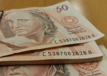 Saiba quem recebe o auxílio emergencial de R$ 600 nesta quarta-feira