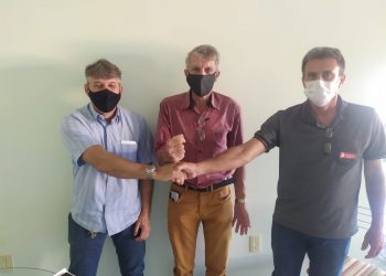 Ex-secretário de Saúde, Nodir Colombo se une ao grupo que já conta com Marcos Bayer e Polaco
