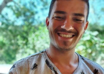 Jovem morre e namorada fica ferida em grave acidente nesta madrugada