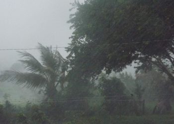 Marinha emite aviso para ventos de até 61 km/h no litoral do Espírito Santo