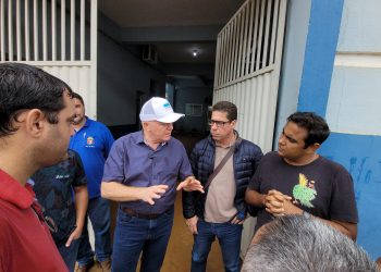 Governador visita cidade de Mimoso do Sul após fortes chuvas