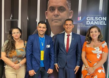 Deputado Federal Gilson Daniel recebeu em Brasília a comitiva do prefeito Tiago Rocha