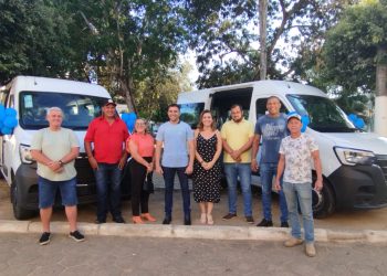 Prefeito Tiago Rocha anuncia novas vans acessíveis para a saúde de São Gabriel