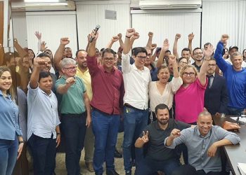 Frente parlamentar formada pelo deputado Mazinho dos Anjos lota Câmara Municipal de Ecoporanga