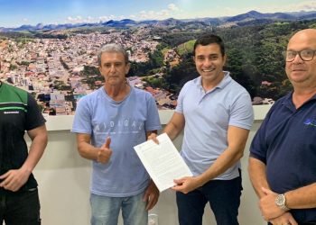Prefeito Tiago Rocha assina repasse de R$ 40 mil à CDL para realização da Campanha de  Natal em São Gabriel da Palha