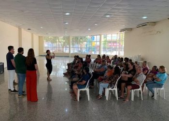 Dezenas de óculos são entregues de graça à população pela Prefeitura de São Gabriel da Palha