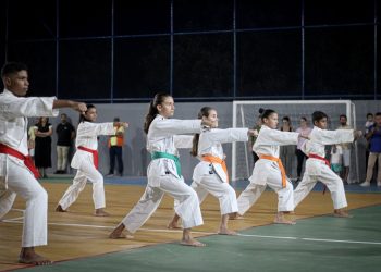 Prefeito de Jaguaré entrega Quadra Poliesportiva para Comunidade do Palmito