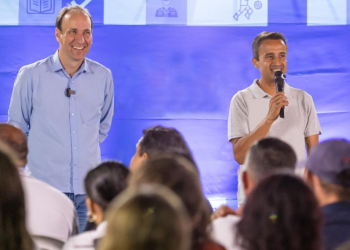 Prefeito e vice-prefeito eleitos de Linhares participam de curso sobre Implementação de Planos de Governo em São Paulo
