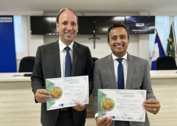 Lucas Scaramussa e Franco Fiorot são diplomados pela Justiça Eleitoral em Linhares