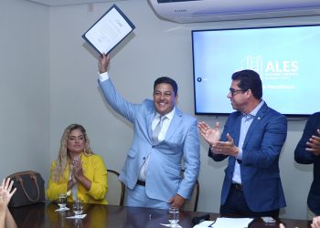 Bruno Lamas assume terceiro mandato como deputado