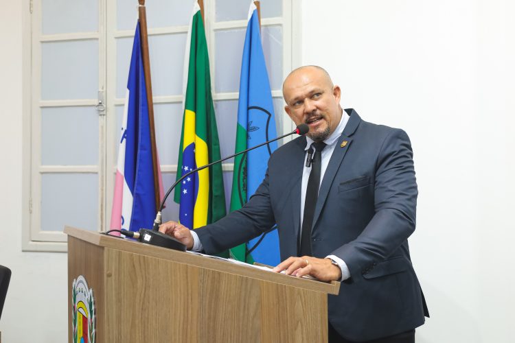 Vereadores de São Mateus debatem sobre direitos dos pescadores, educação pública e investimentos urbanos na12ª Sessão da Câmara