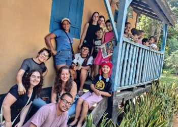Alunos da catequese do Bairro Laquini vistam sede da Secretaria de Cultura em Jaguaré