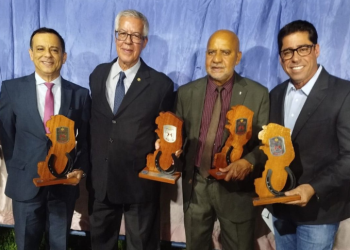 Membros do Poder Judiciário são homenageados pela Cavalaria da PMES