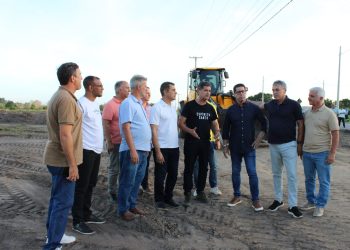 Marcos Guerra lidera visita técnica às obras da ACP Móveis