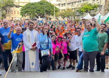 Marcelo Santos participa da abertura da 26ª edição dos Passos de Anchieta