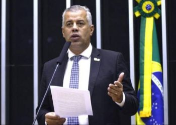 Evair de Melo articula inclusão de entidades capixabas em missão empresarial aos EUA para enfrentar tarifa de 50%