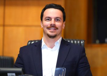 Diplomacia e cooperação pautam a Ales no campo institucional