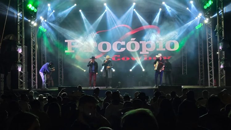 Águia Branca celebra seus 37 anos de emancipação com shows, rodeio e muita emoção