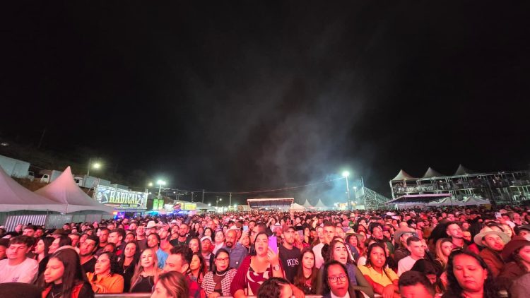 Águia Branca celebra seus 37 anos de emancipação com shows, rodeio e muita emoção