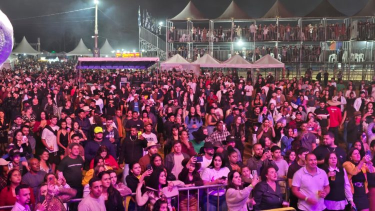 Águia Branca celebra seus 37 anos de emancipação com shows, rodeio e muita emoção