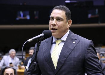 Movimentos em Brasília ecoam no Espírito Santo e Da Vitória assume papel de destaque