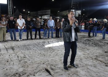 Rodeio e atrações musicais encantam jaguarenses na Festa da Agricultura Familiar