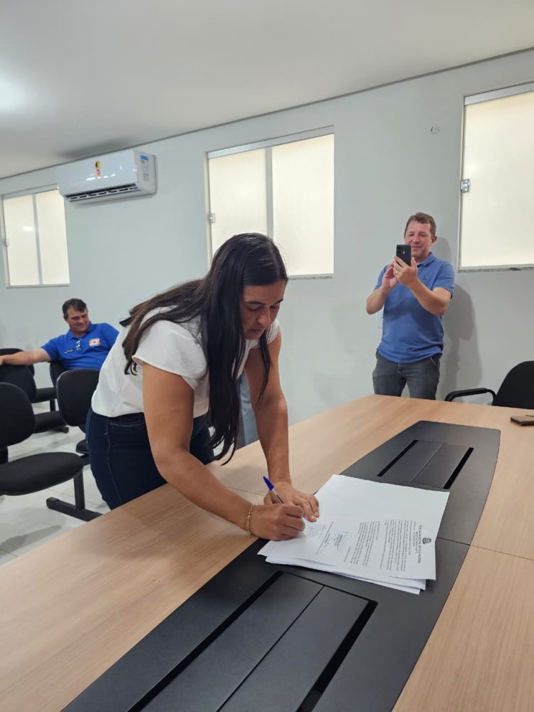 Vila Valério firma parceria para beneficiar 19 famílias com construção de casas na zona rural