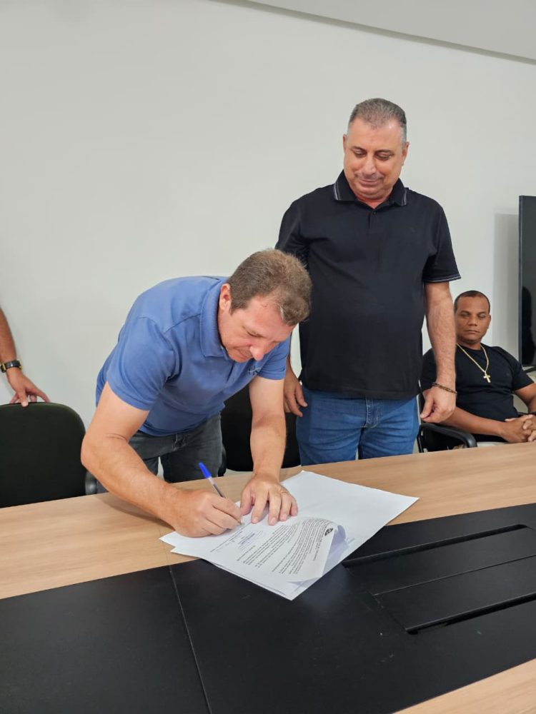 Vila Valério firma parceria para beneficiar 19 famílias com construção de casas na zona rural