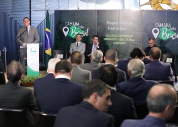 Da Vitória e Motta defendem ações de desenvolvimento regional no lançamento do Programa Câmara Pelo Brasil