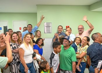Emoção marca a entrega do novo Cras à comunidade de Itararé em Vitória