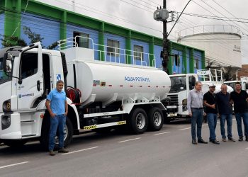 Prefeitura de São Mateus amplia frota e passa a contar com 10 caminhões-pipa próprios