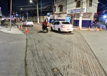 Obras de recapeamento da avenida Leitão da Silva já estão 50% concluídas