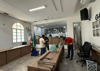 Instalação de novos sistemas adia sessão da Câmara de São Mateus para quarta-feira (5)