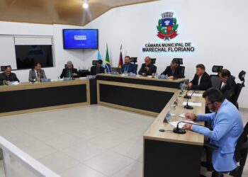 Câmara Municipal de Marechal Floriano instaura Comissão Processante para apurar denúncia contra o Prefeito