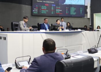 Anderson Goggi (PP) anunciou pagamento de abono natalino para servidores da Câmara de Vitória