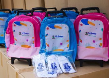 Volta às Aulas: mochilas do kit escolar já começaram a chegar em Linhares