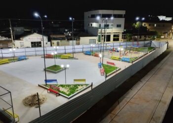 Praça de Lazer do distrito de Paulista em Barra de São Francisco chama a atenção pela beleza da obra