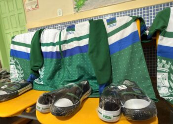 São Mateus: Entrega de materiais escolares avança e uniformes começam a chegar nas escolas nesta sexta (27)